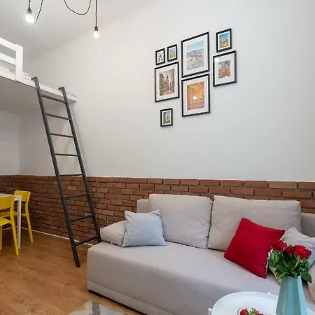 Yellow In City Centre By Apart Service 아파트
