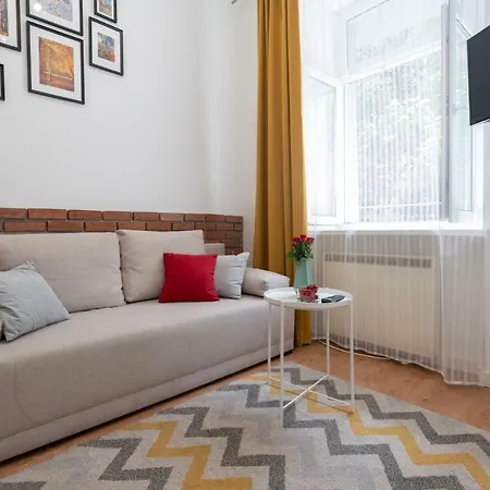 Yellow In City Centre By Apart Service 아파트