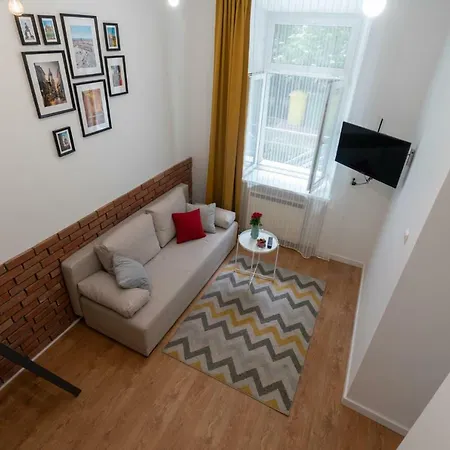 Yellow In City Centre By Apart Service Apartment *